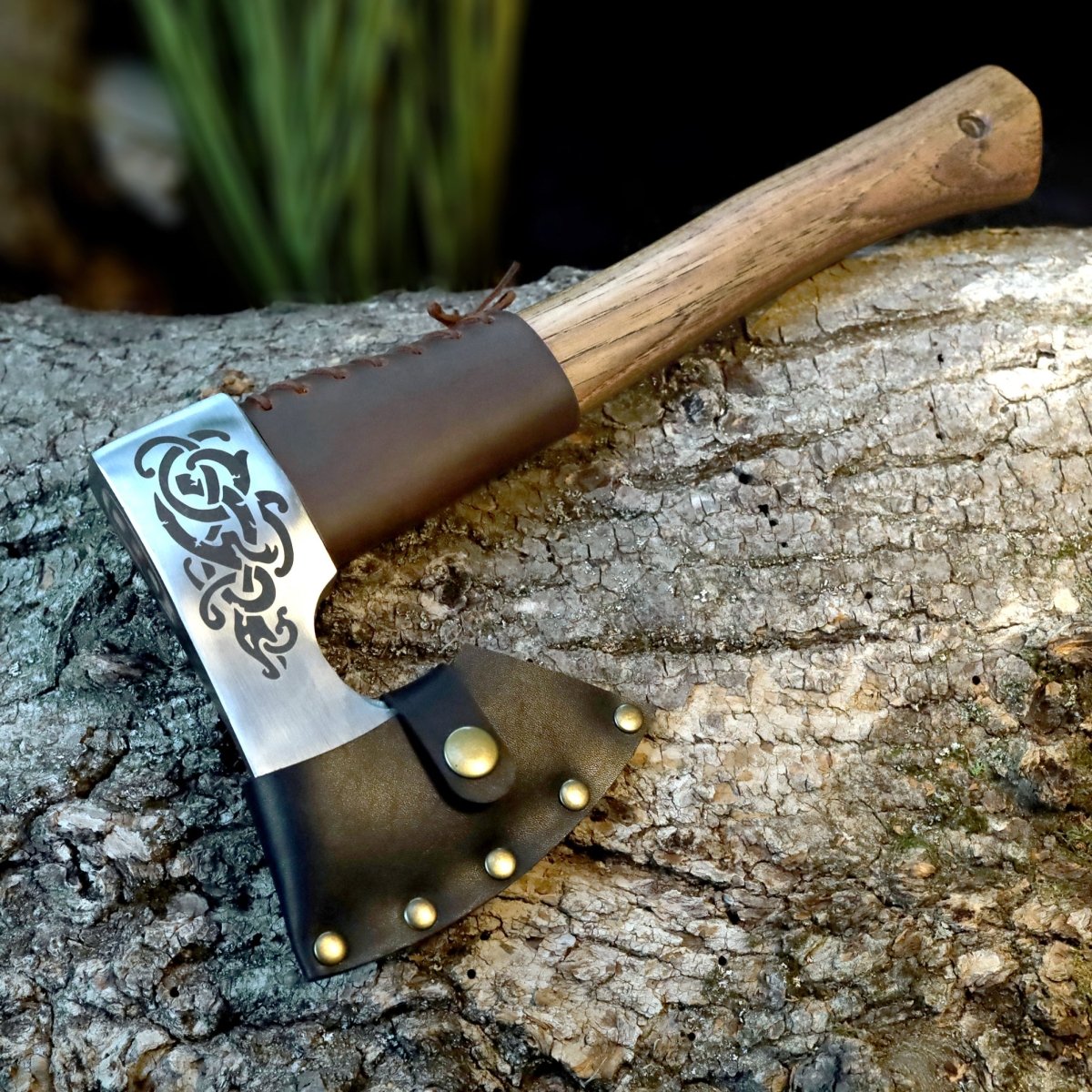 Compact Camping Axe "Skarnulf" from AncientSmithy