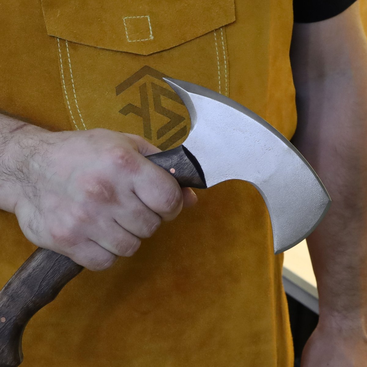 Compact tactical tomahawk "Waya" from AncientSmithy