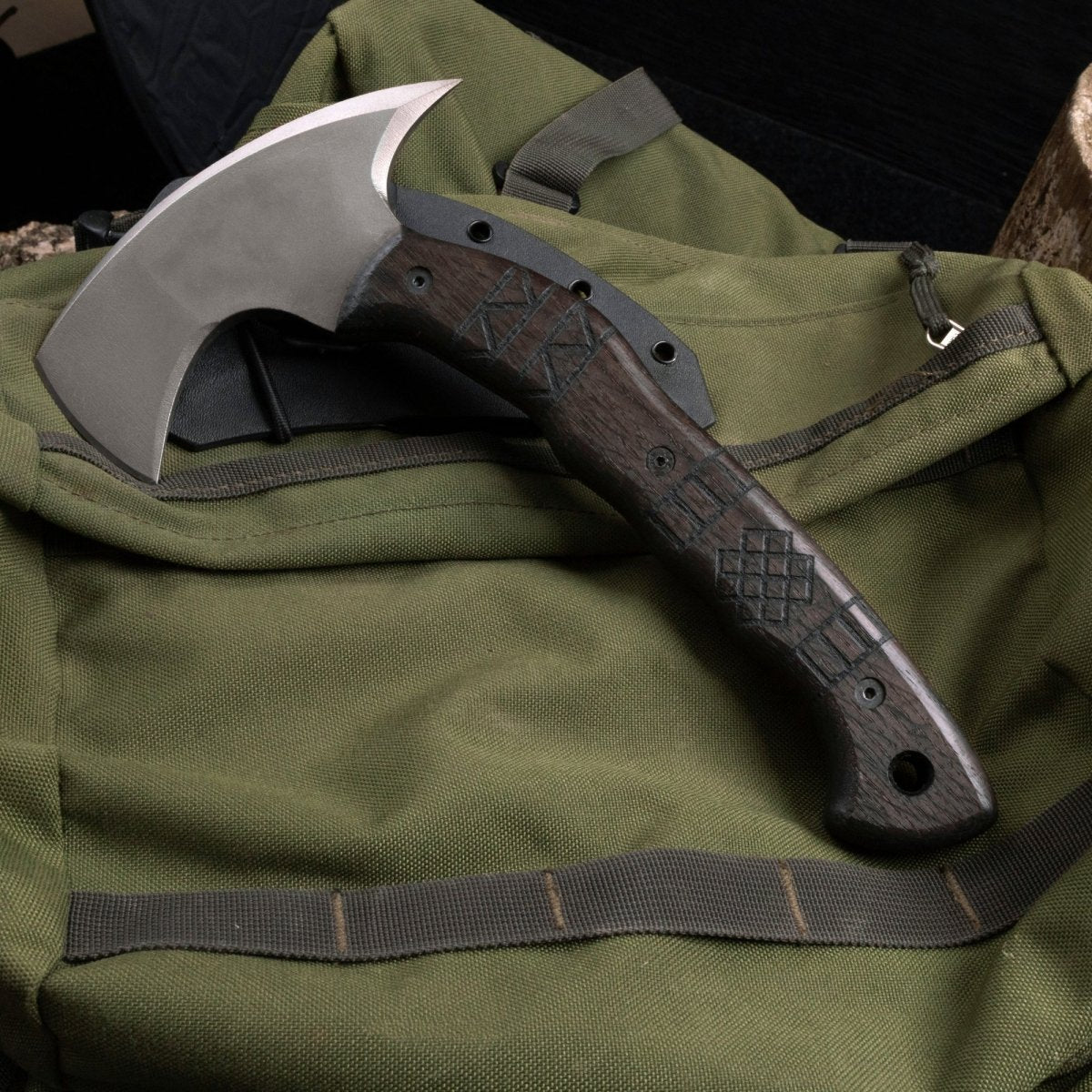 Compact tomahawk "Otokan" with tribal engraving from AncientSmithy