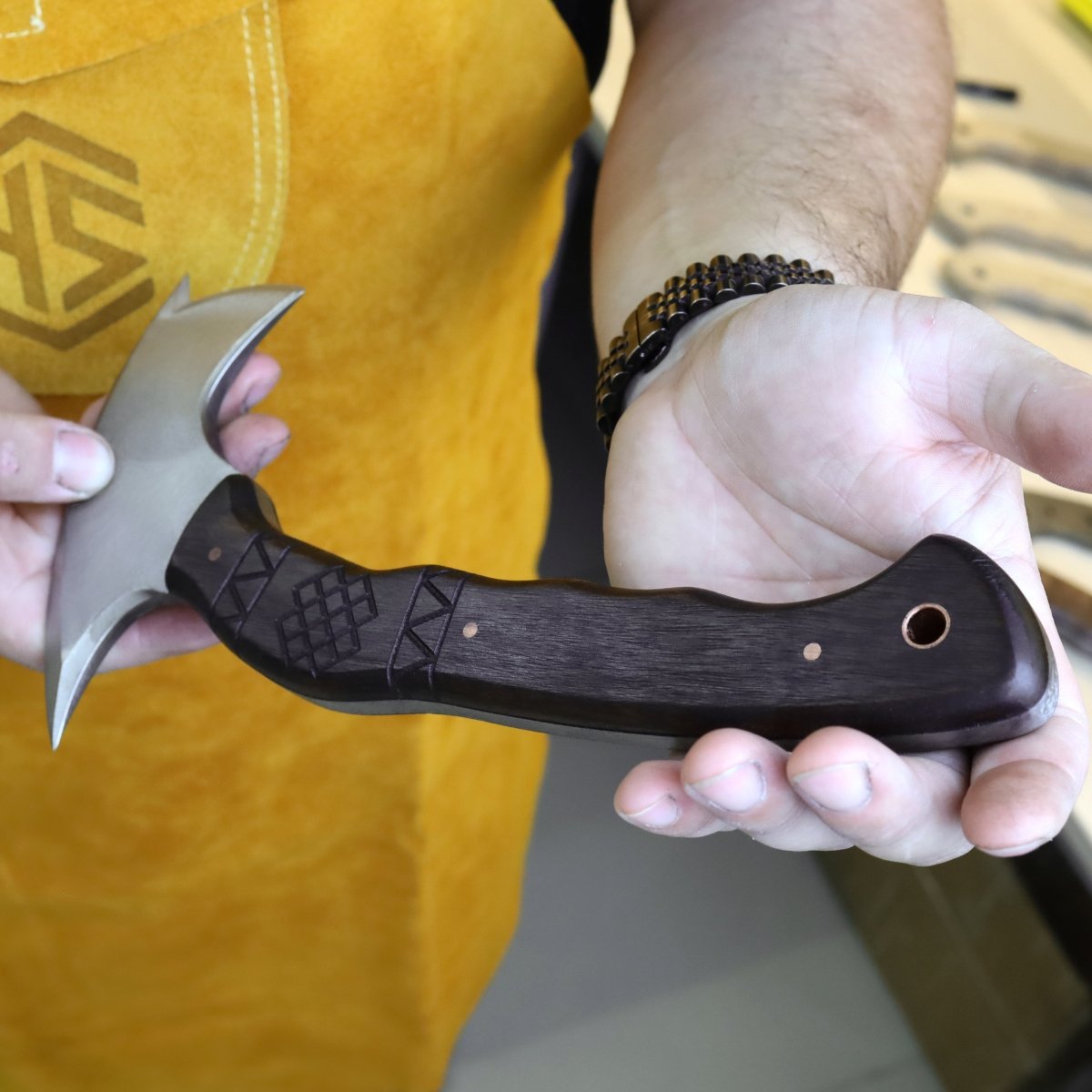 Compact tomahawk "Tahu" with wooden handle from AncientSmithy