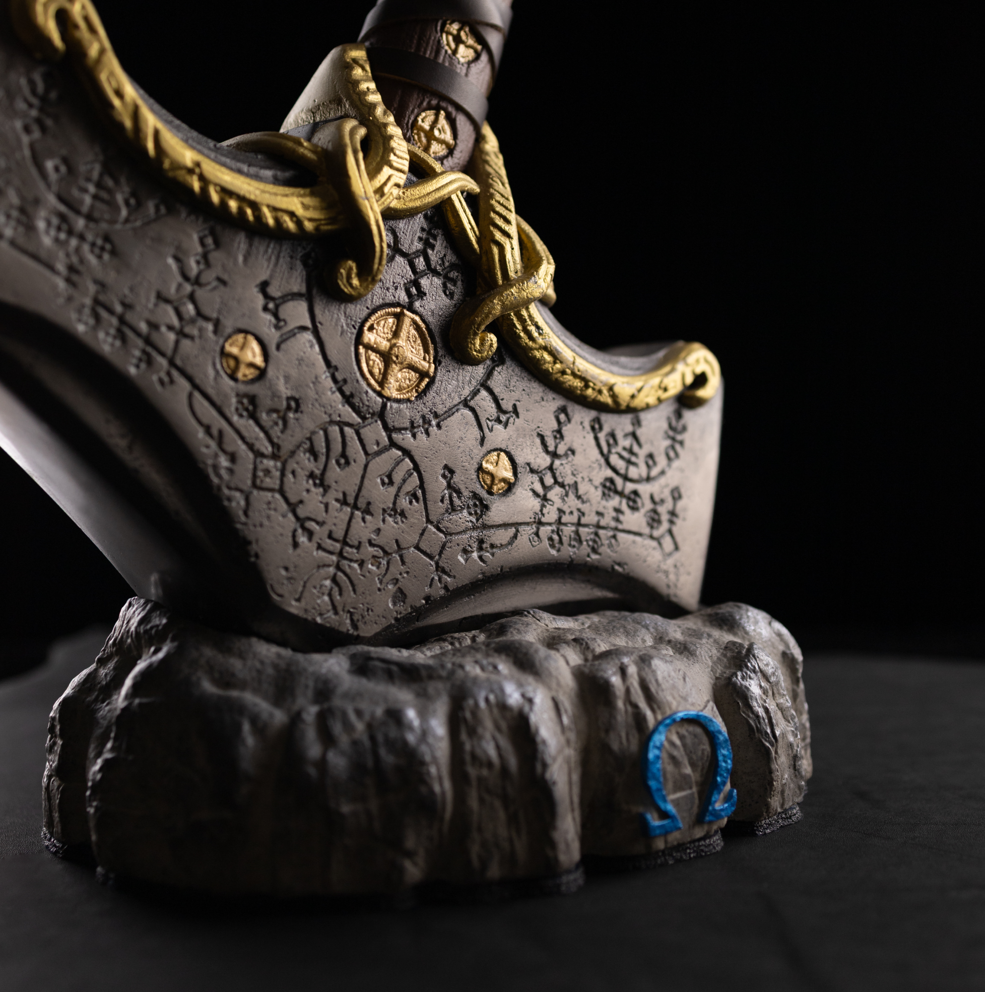 Display It Like a Legend – Mjolnir Rock Stand