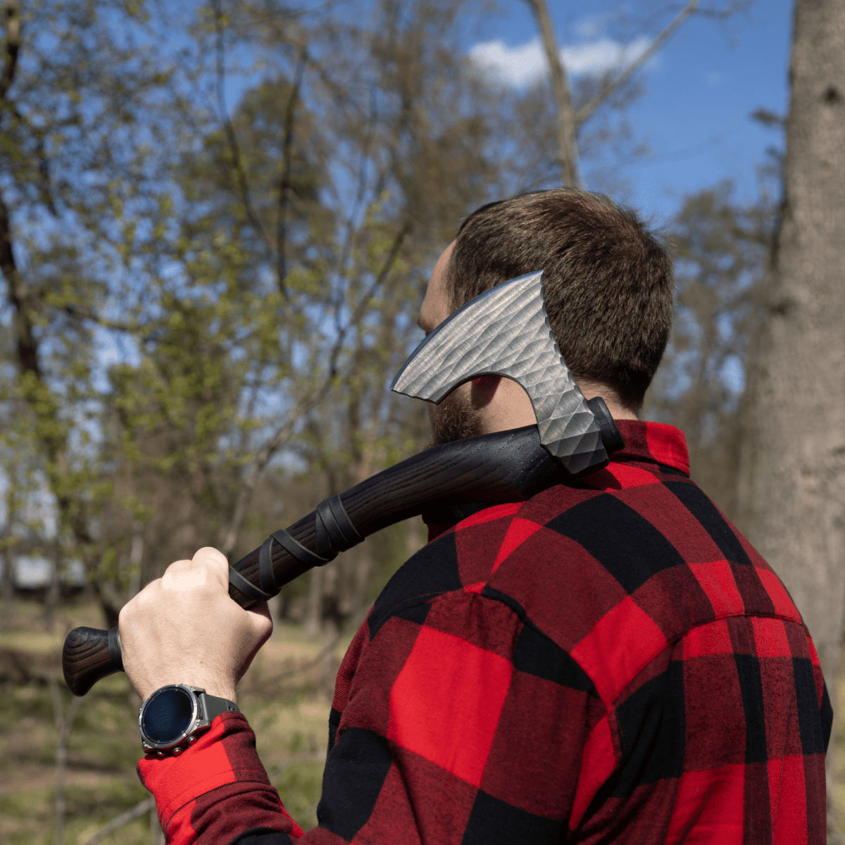 Hand forged axe “Sterk Vorley” with leather cover from AncientSmithy