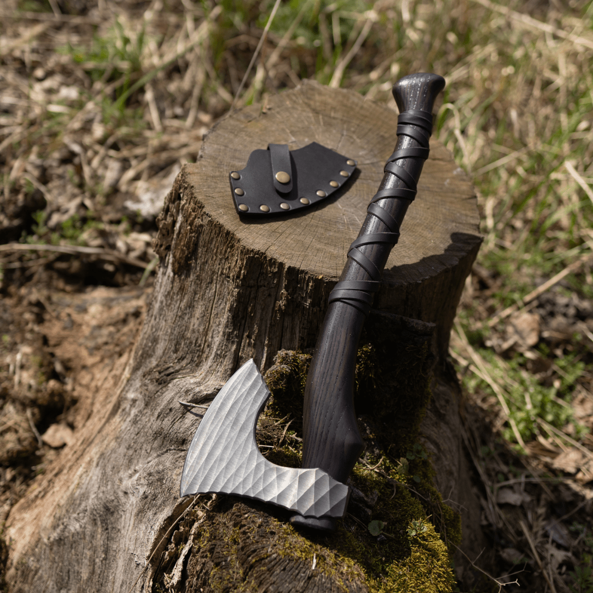 Hand forged axe “Sterk Vorley” with leather cover from AncientSmithy