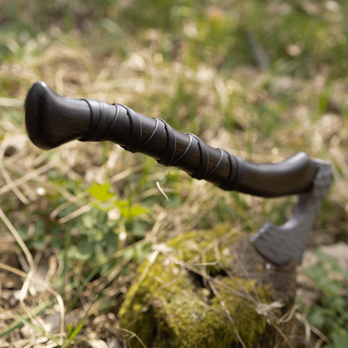 Hand forged axe “Sterk Vorley” with leather cover from AncientSmithy