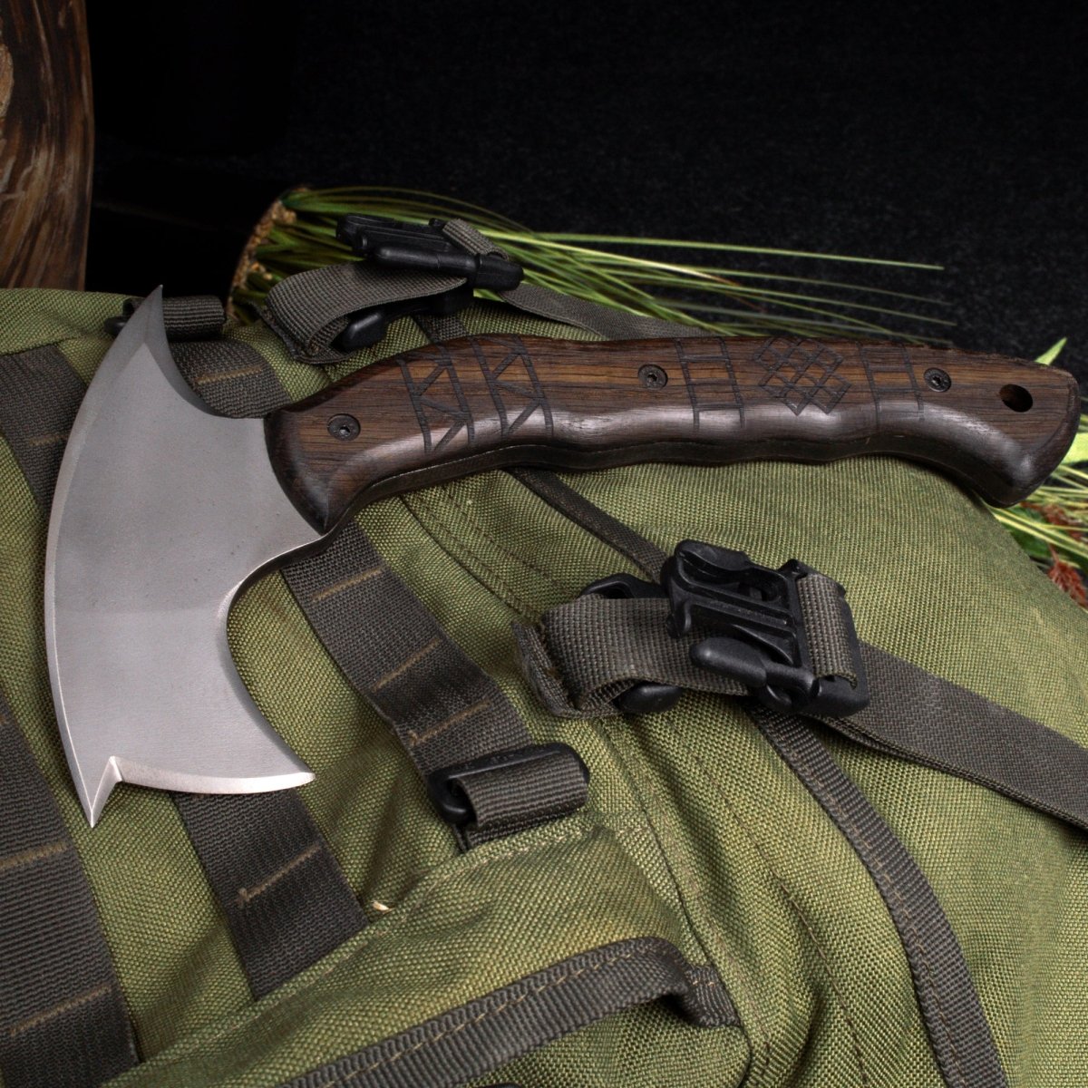 Handmade tomahawk "Dakuri" with tribal engraving from AncientSmithy