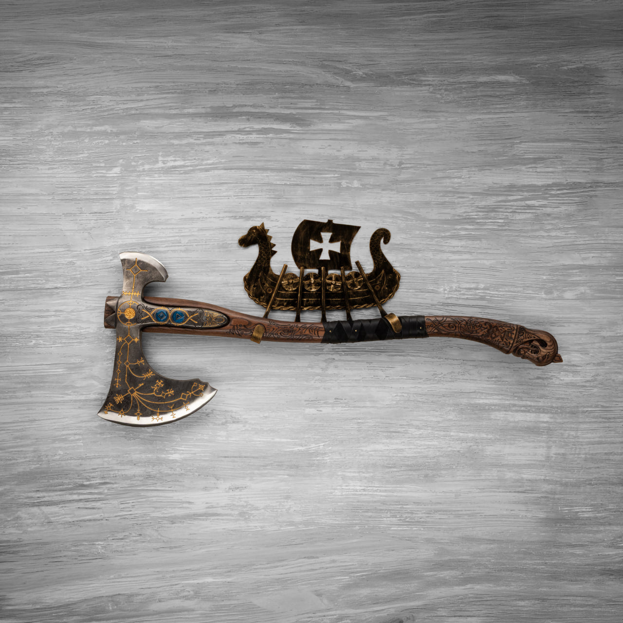 Handgeschmiedete Leviathan Axt mit Lederwicklung „Ragnarok Kratos Axt“