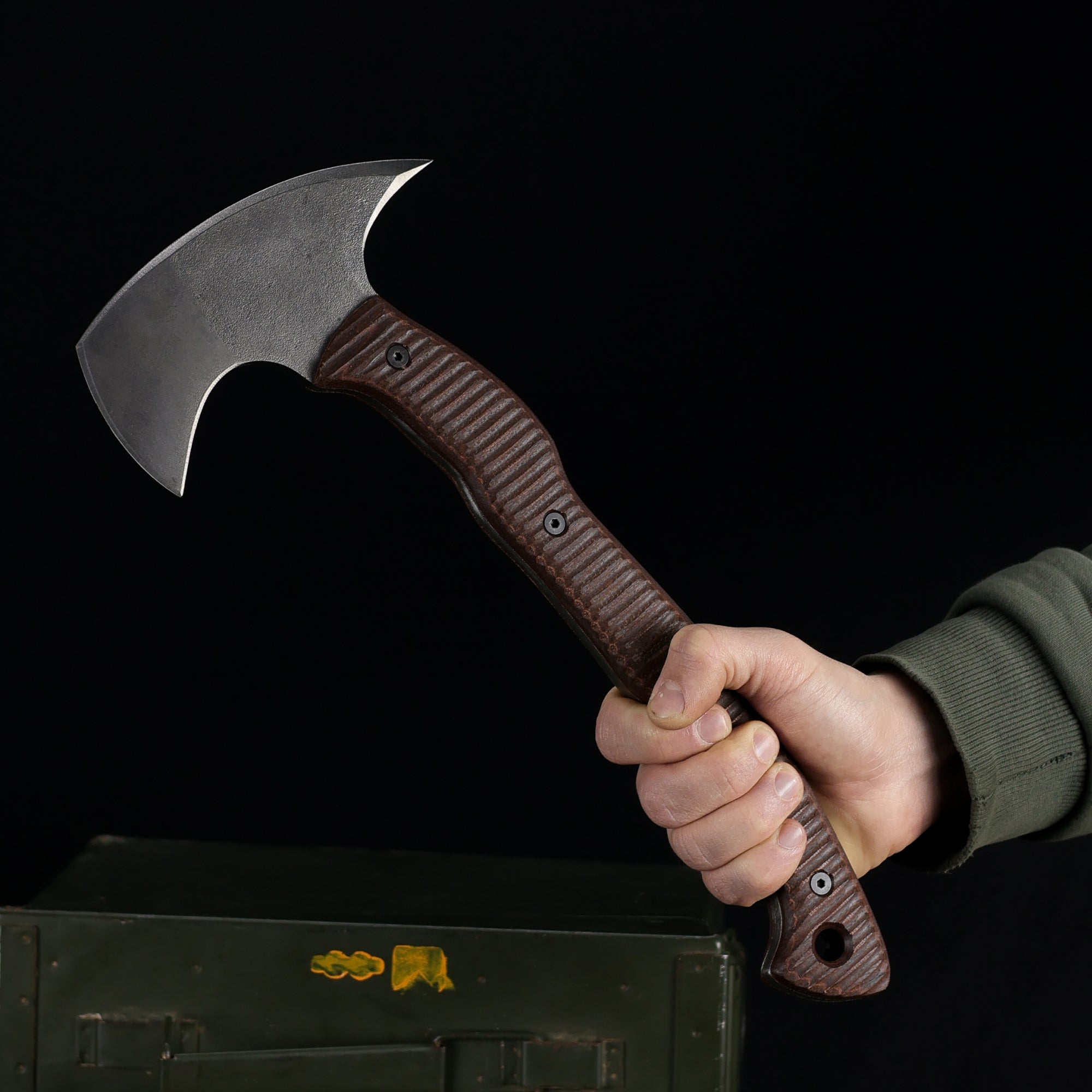 Tactical tomahawk "Wendigo" with polymer composite handle