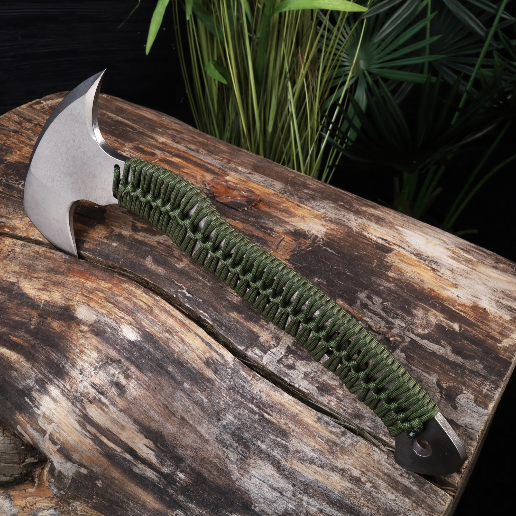 Tomahawk Axe with Green Paracord handle