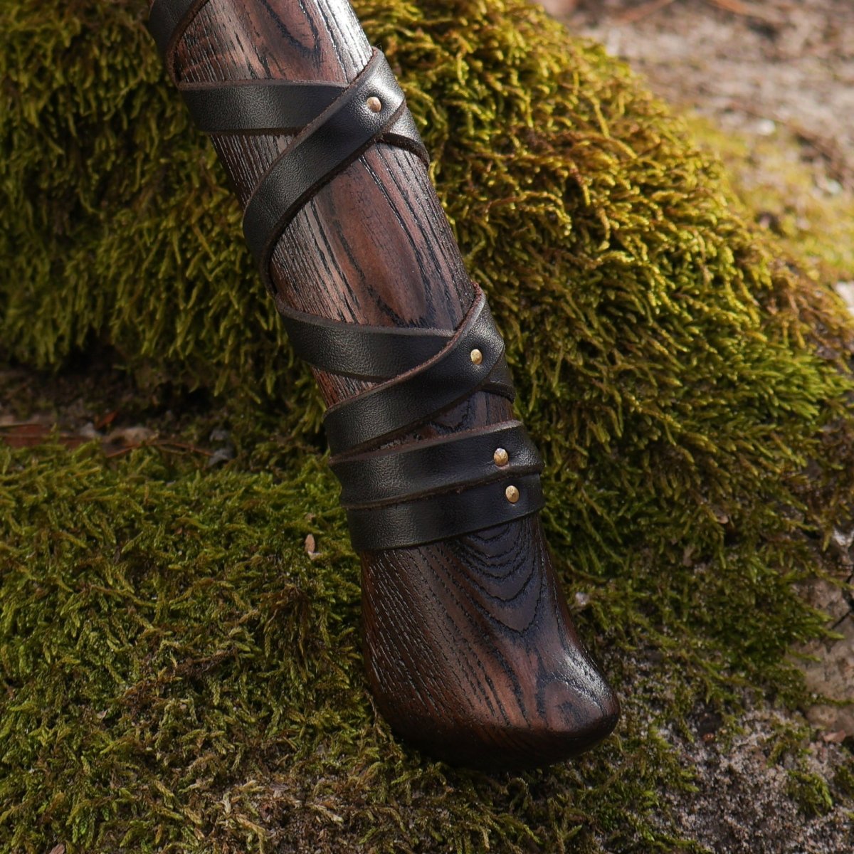 Hand forged axe “Sterk Vorley” with leather cover from AncientSmithy