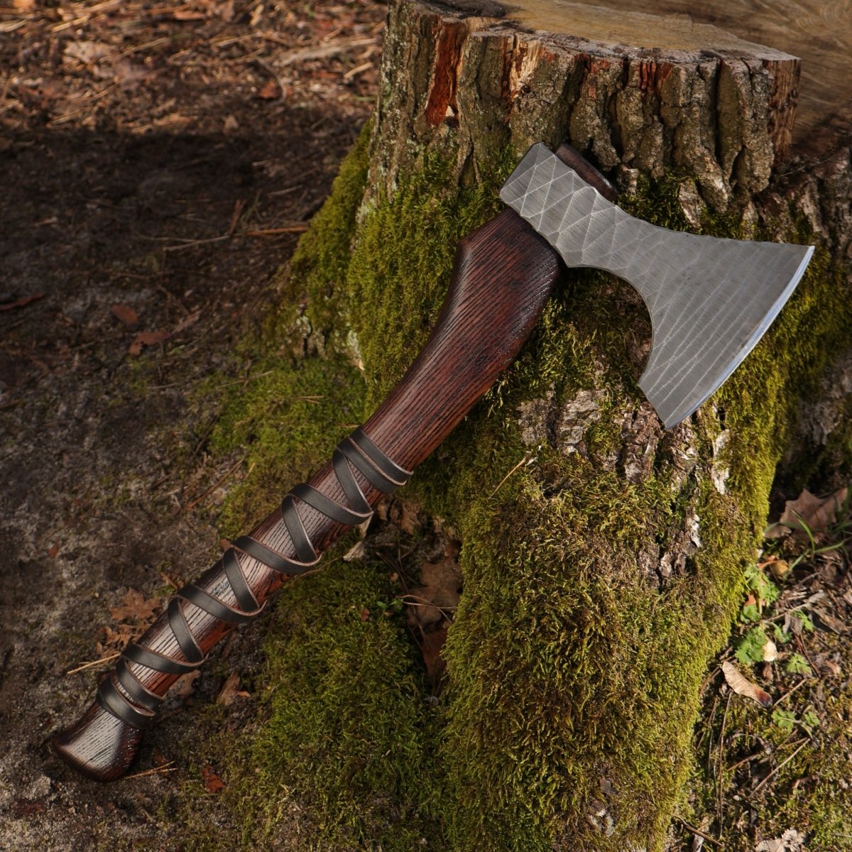 Hand forged axe “Sterk Vorley” with leather cover from AncientSmithy