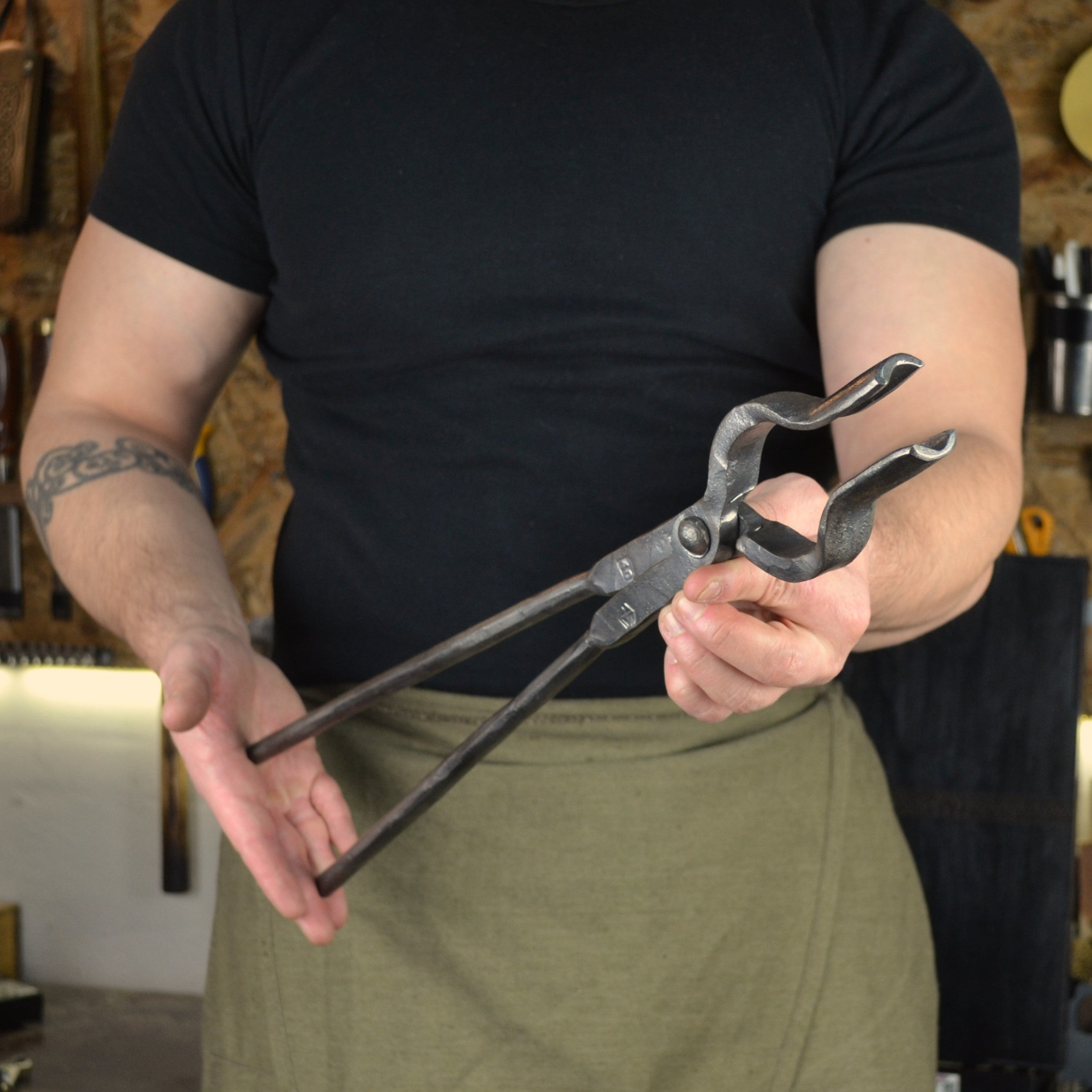 Why Quality Tongs Make All the Difference in Forging