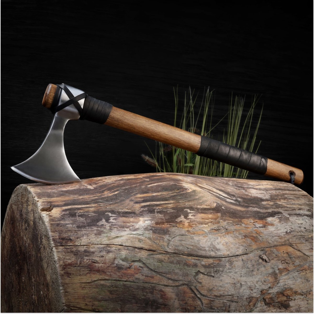 Why Some Axes Have a Wedge – and Others Don't - AncientSmithy