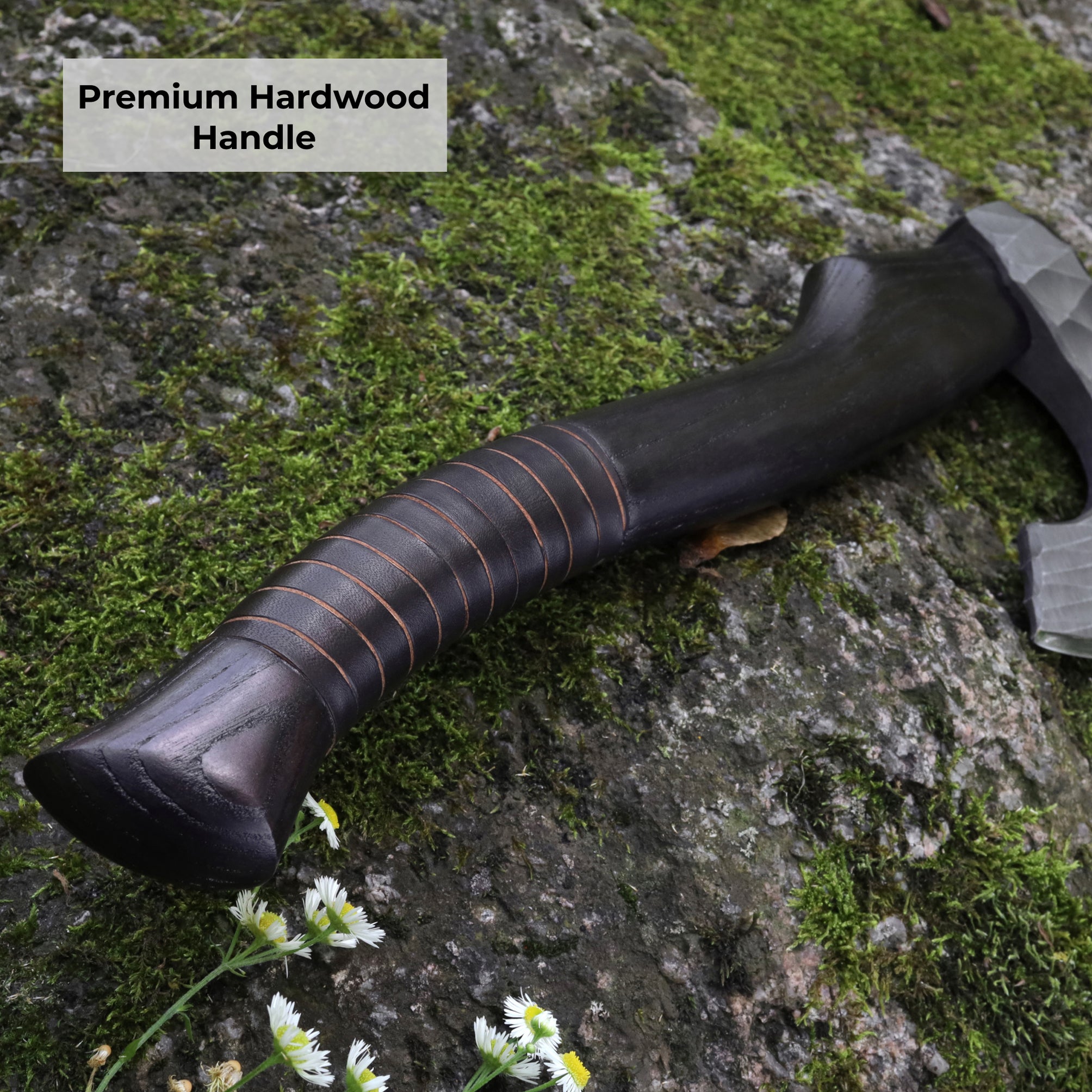Set Viking axe "Vargoks" with Wooden box included