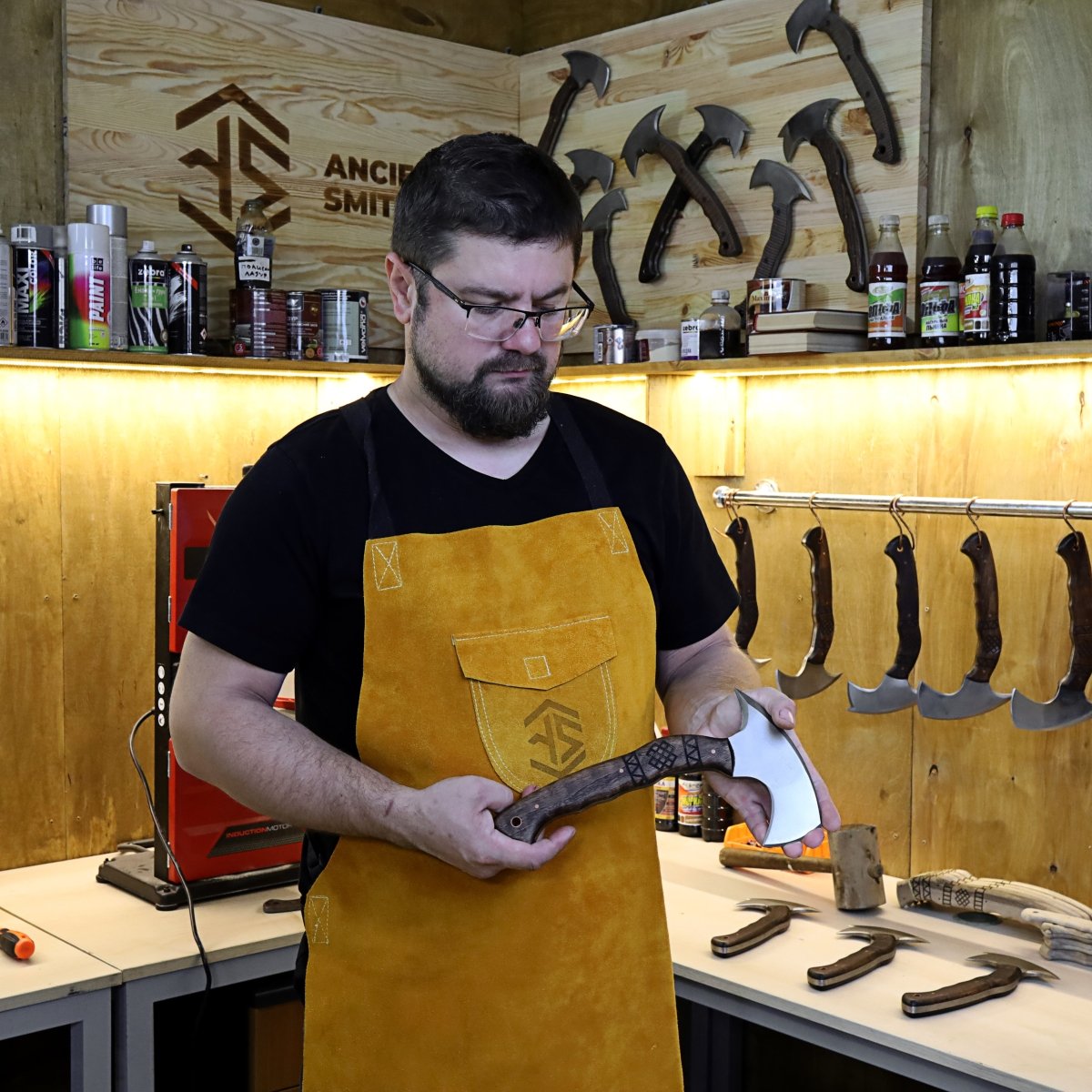 Compact tactical tomahawk "Waya" from AncientSmithy