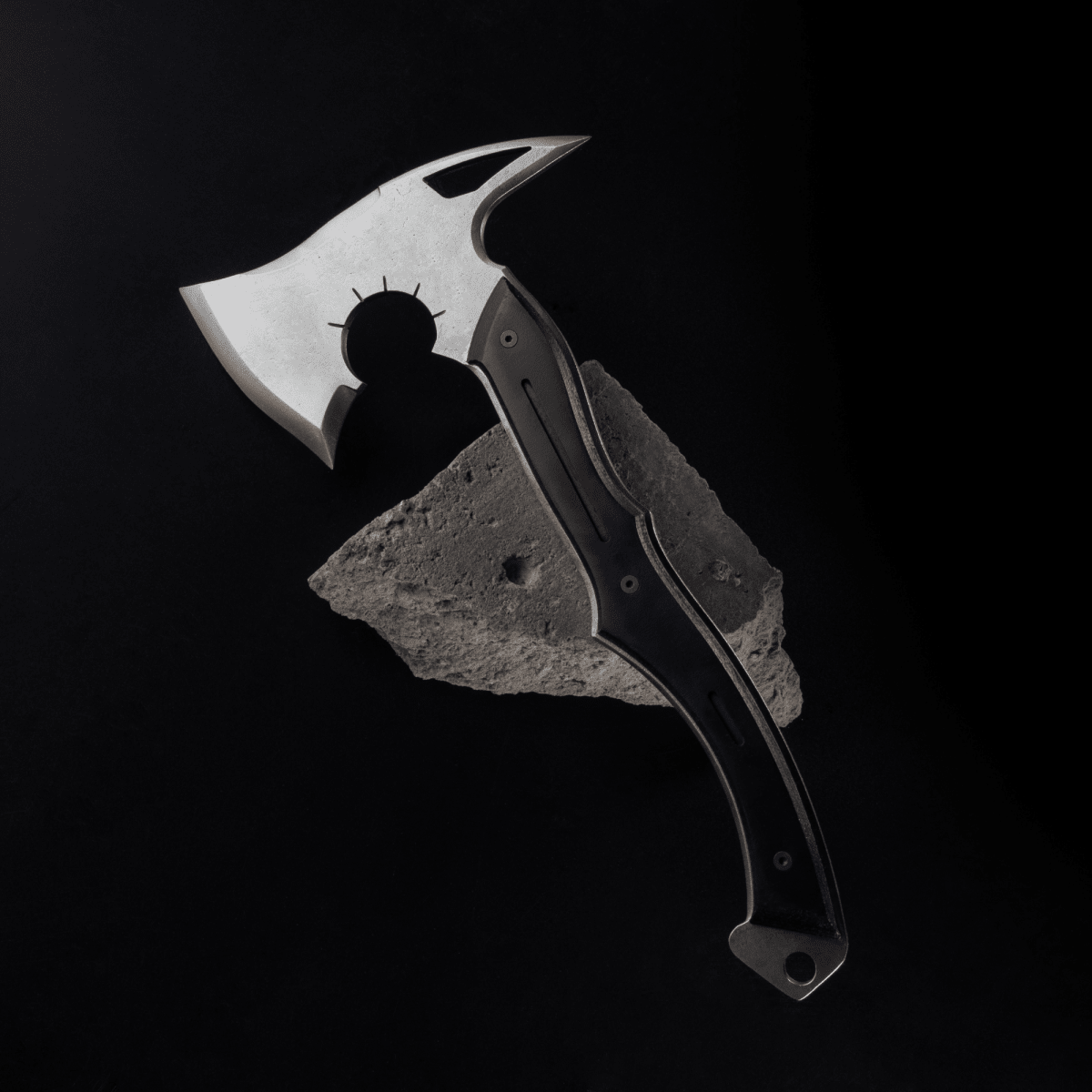 Full tang tomahawk "Requiem" for outdoor tasks from AncientSmithy