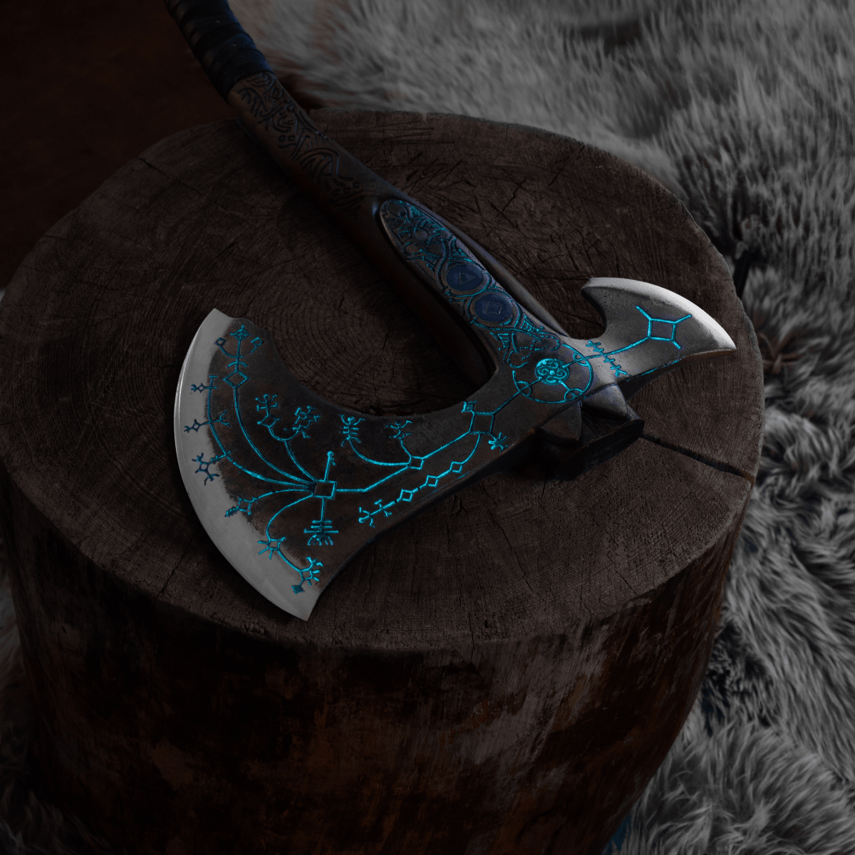 Hand-forged "Ragnarok Kratos axe" with carved handle and Glow-in-the-Dark Runes from AncientSmithy