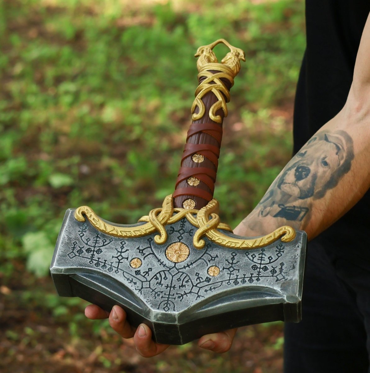 Mjolnir hammer with Luminescent runes from AncientSmithy