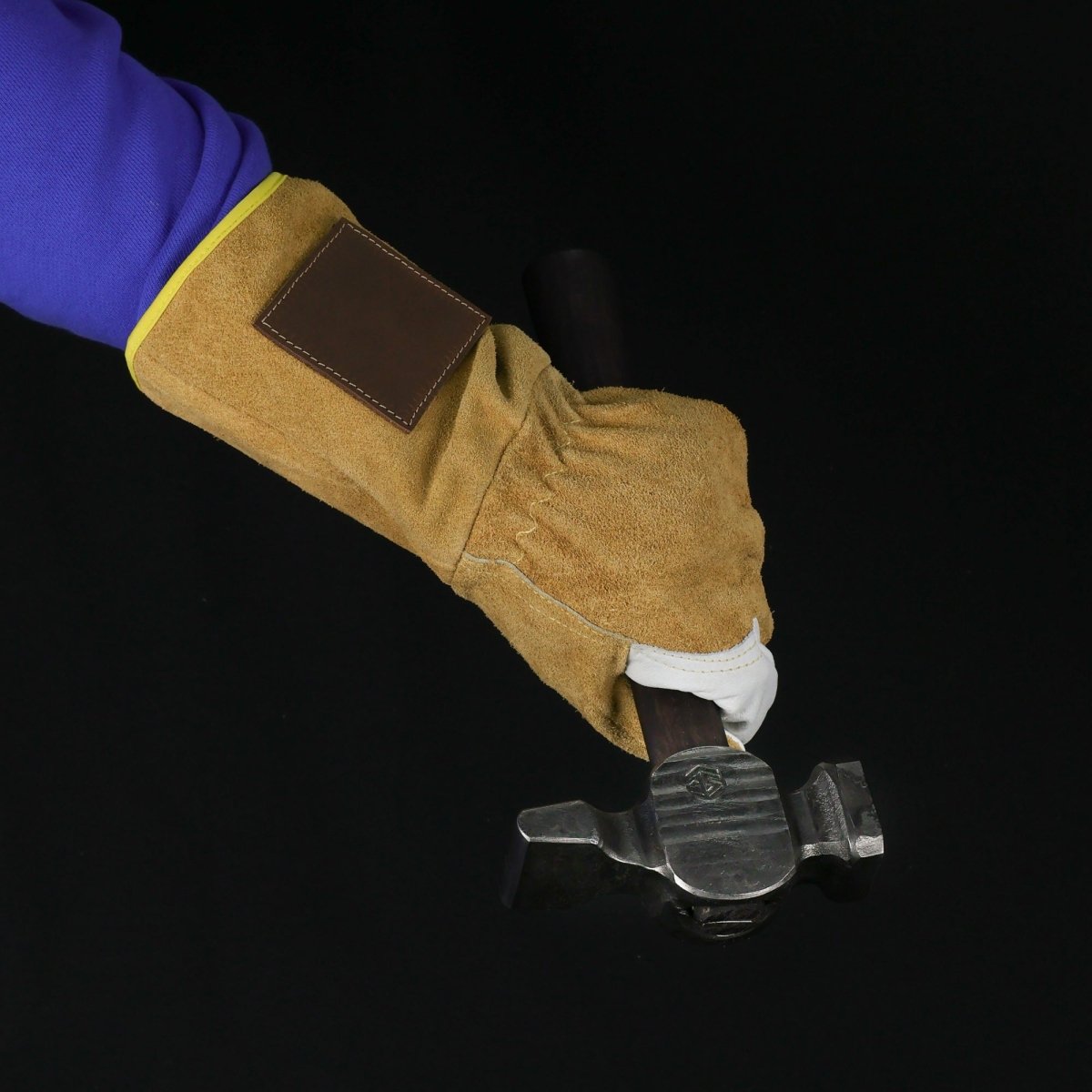 Fire resistant leather gloves for artisans - Blacksmith and welding gloves from AncientSmithy