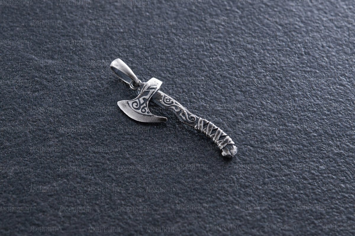 Silver Viking Axe Pendant "Izanami" from AncientSmithy