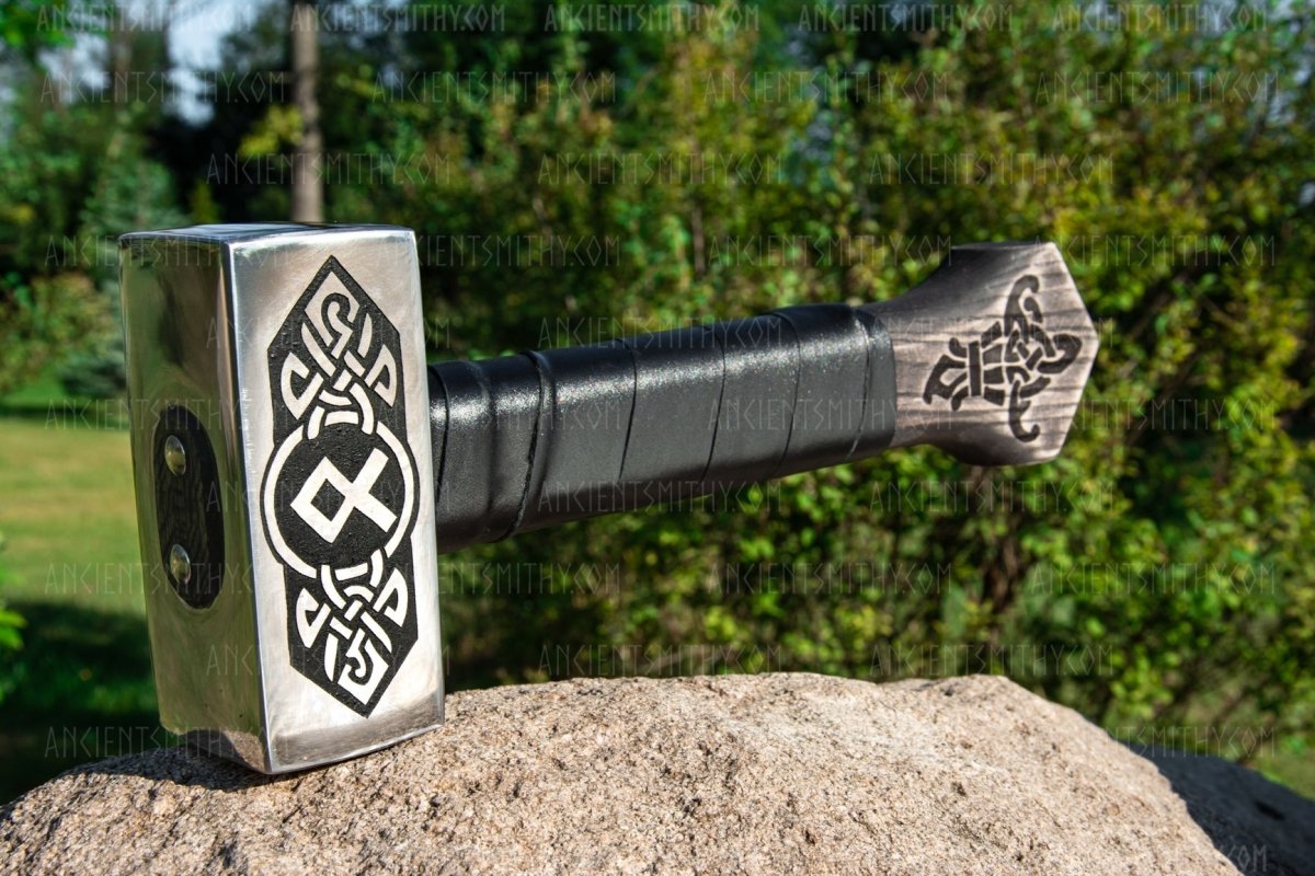 Viking hammer Othala from AncientSmithy
